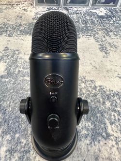 Blue yeti microphone