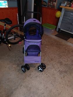 Small Dog Car Like New,$40.00 Obo 1604/braun Exit