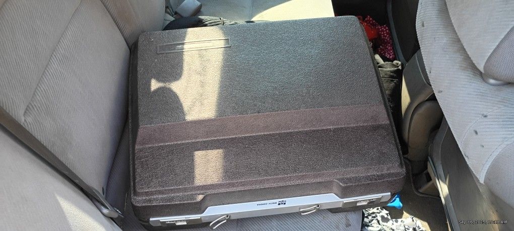 Smith Corona 1200 Typewriter