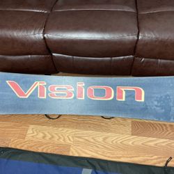 143cm Snowboard (need bindings)