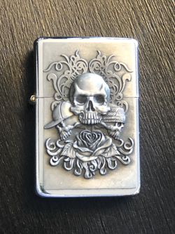 Skull lighter - refillable