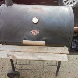 Chargeiler Smoke House 
