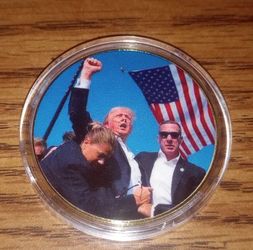 NEW PESIDENT TRUMP COMMEMORATIVE COIN