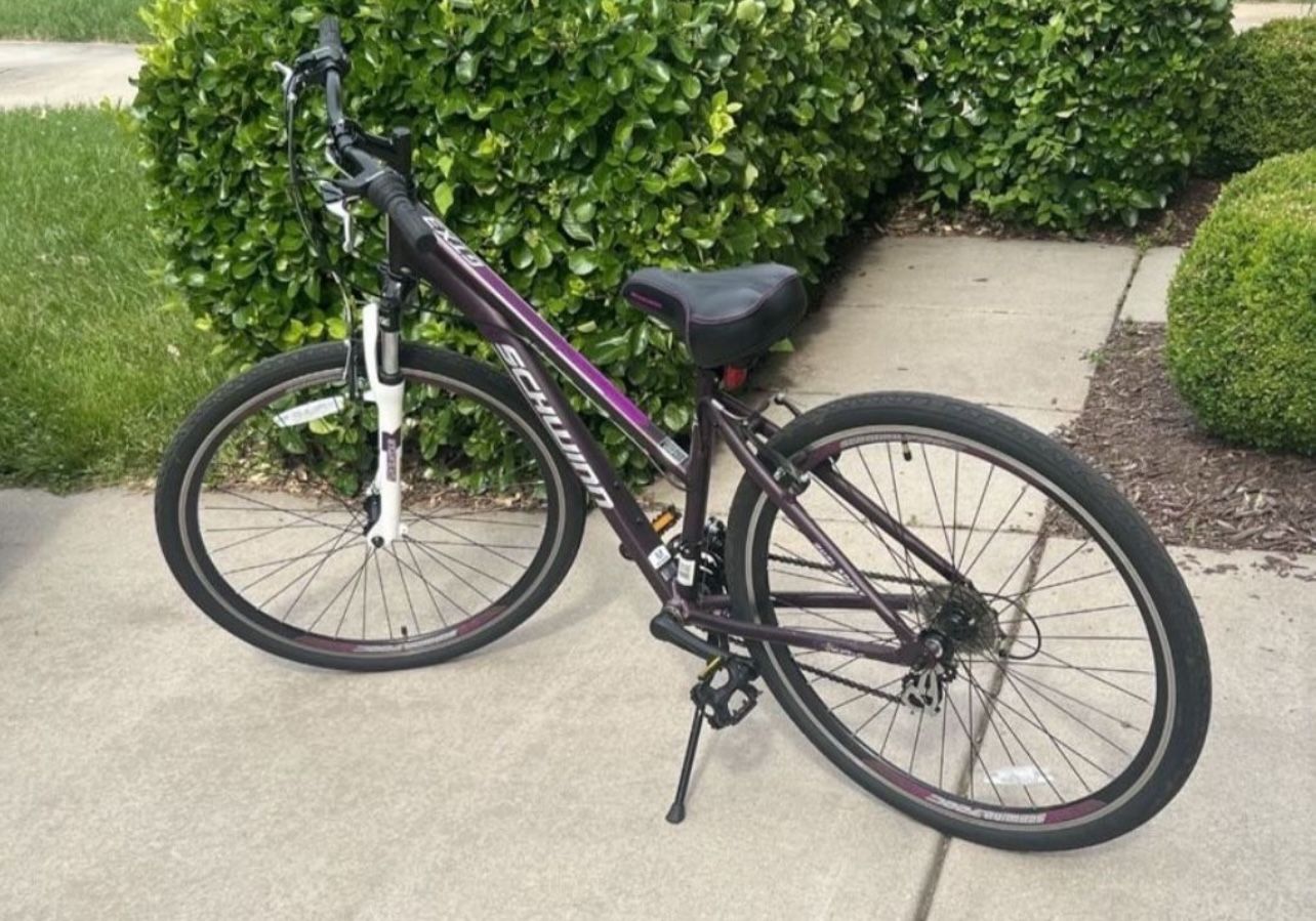 Schwinn Women's GTX Hybrid Bike Purple