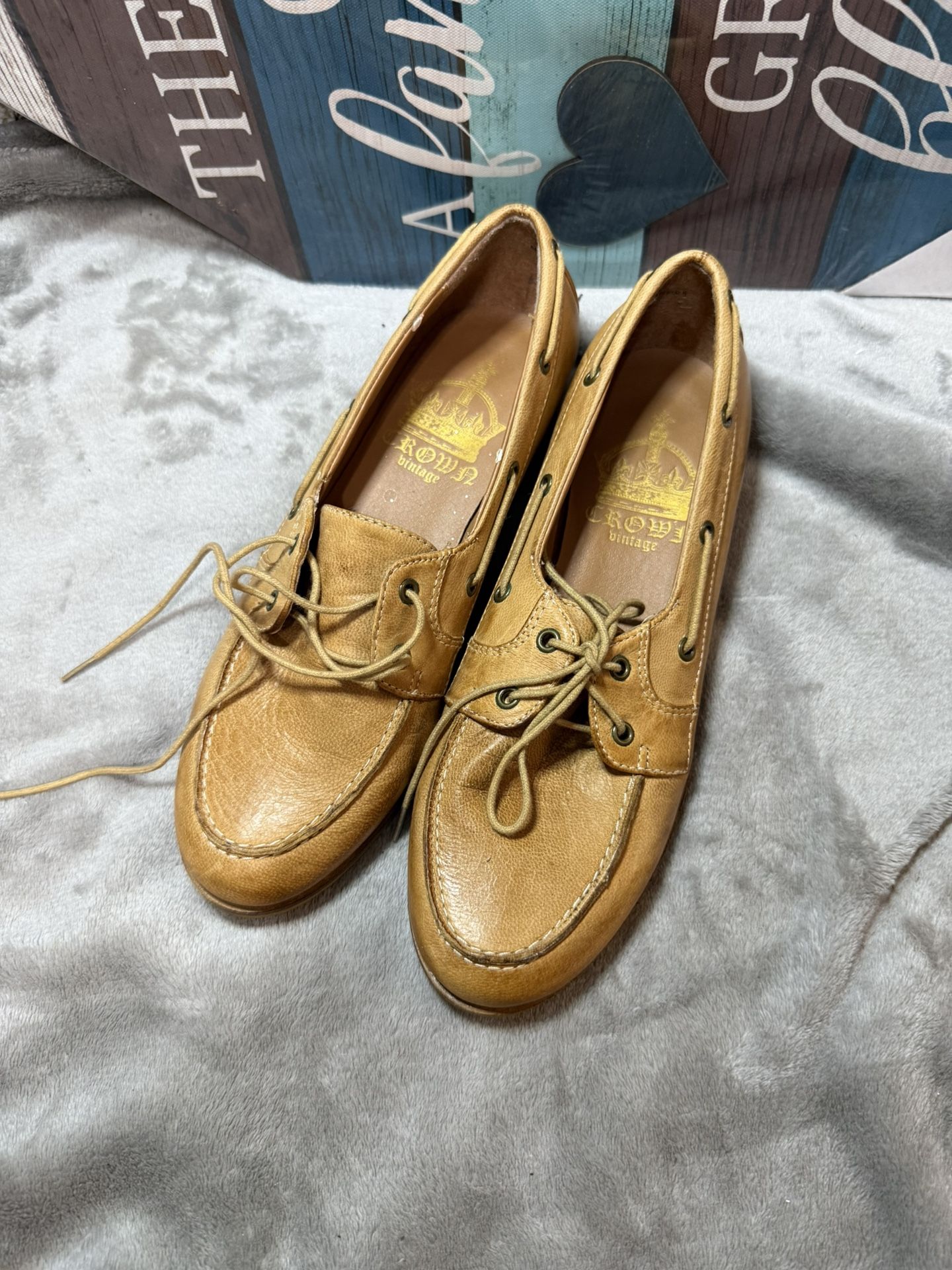 Crown Vintage Women's Leather Loafers Laces Up Shoes Beige Tan Size 7