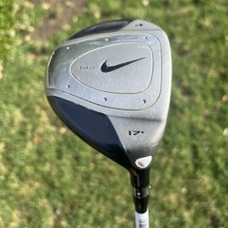 EXCELLENT CONDITION NIKE GOLF T40 TITANIUM FAIRWAY WOOD 17* #4 W FUJIKURA GRAPHITE STIFF 