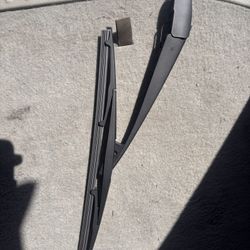 2020-2026 Subaru Crosstrek Rear Wiper assembly 