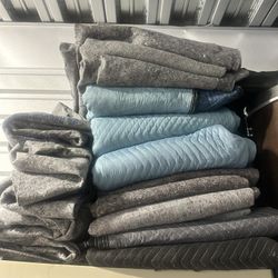Lot of Moving Blankets / Furniture Pads – Quilted & Felt