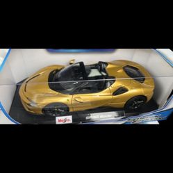 Gold Ferrari Toy Car 1/18 New 