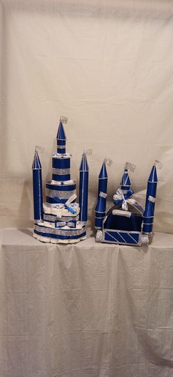 Beautiful Hand crafted Baby Shower or Reveal for your special event.   Price for  all items displayed.