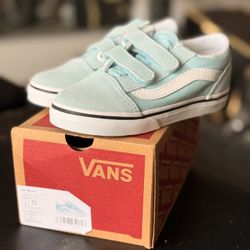Brand New Children’s Baby Blue Vans 9.5C