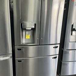 31cu.ft Large Capacity French Door Refrigerator With Full-Convert Drawer And Craft Ice Maker 