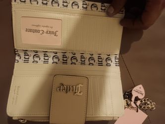 Juicy couture wallet