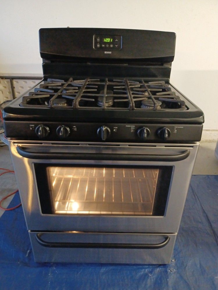 Really Nice Stainless Steel Kenmore 5 Burner Gas Stove