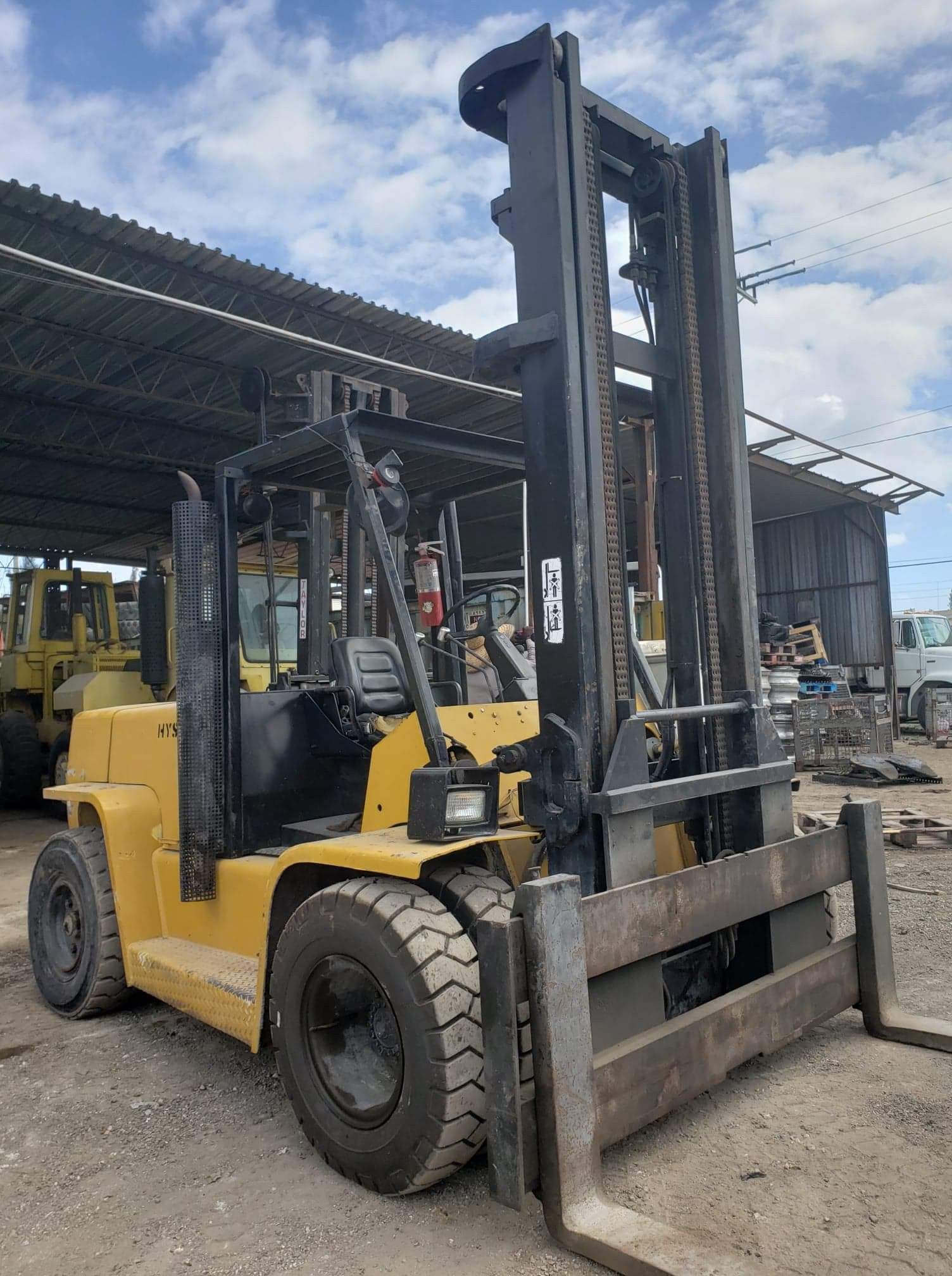 1999 FORKLIFT HYSTER-XL 135 - 15.500 LBS