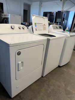 Whirlpool set of washer and dryer