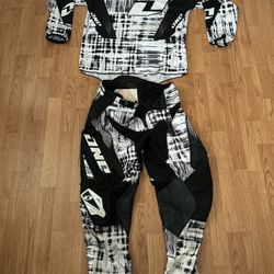 Dirt Bike / ATV Pants & Shirt - One Industries Carbon Series 2.0 Pants Size 34 & Shirt Size Medium