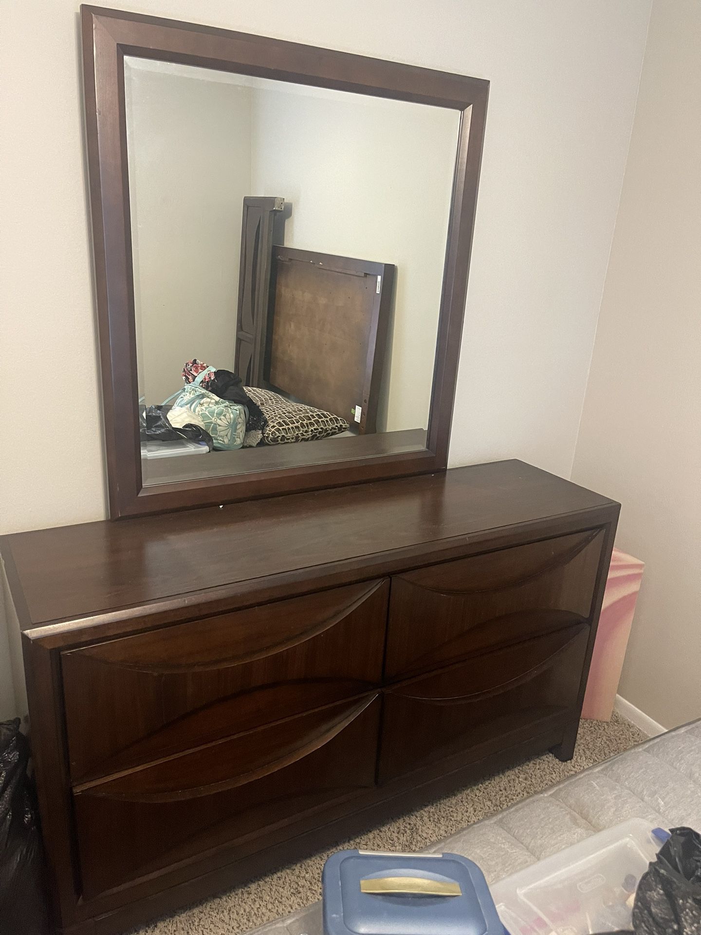 Drawer And Mirror Set