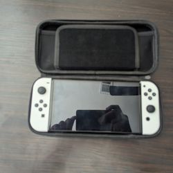 Nintendo switch Oled 4 Games Included