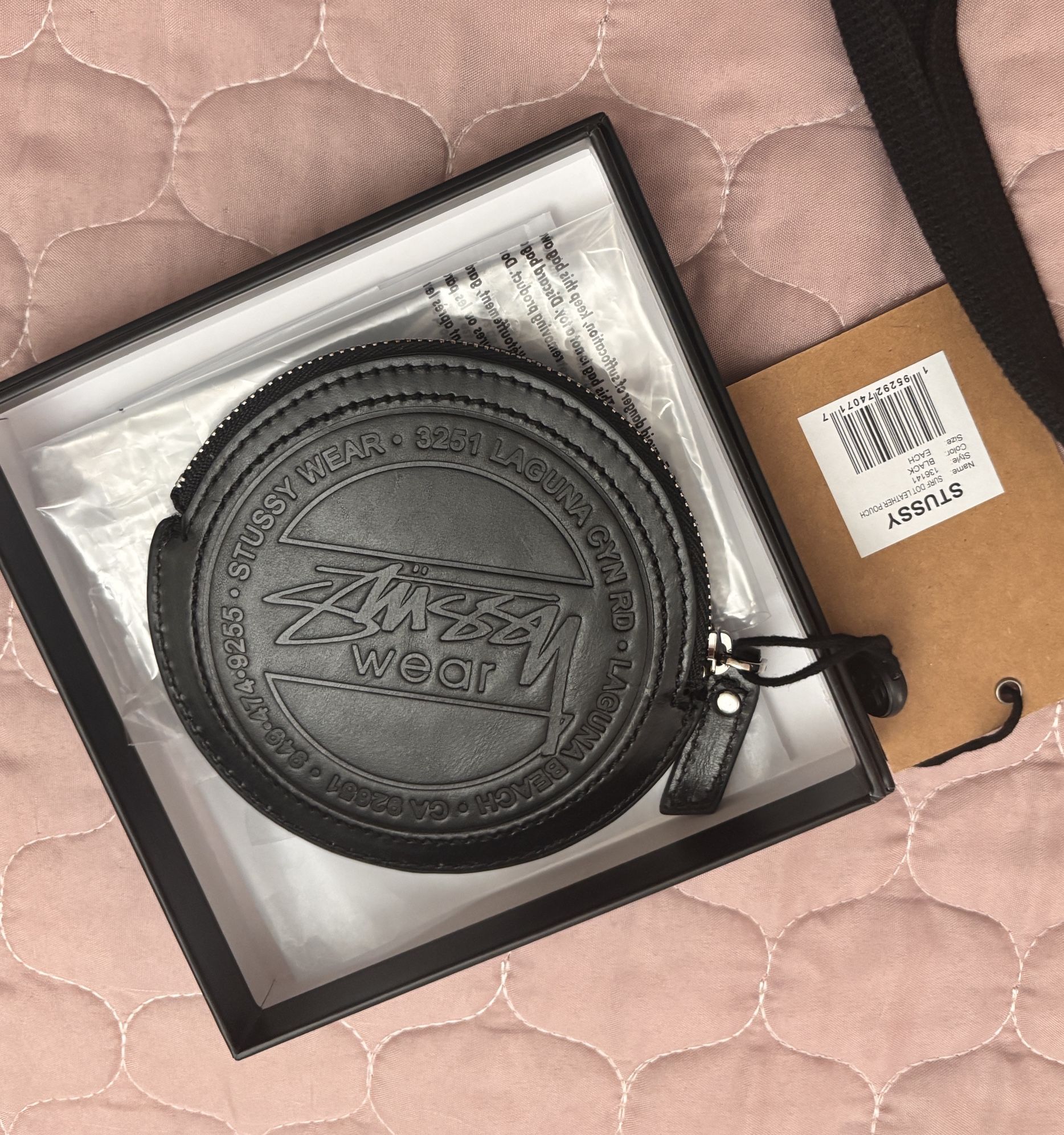 Stussy — SURF DOT LEATHER POUCH