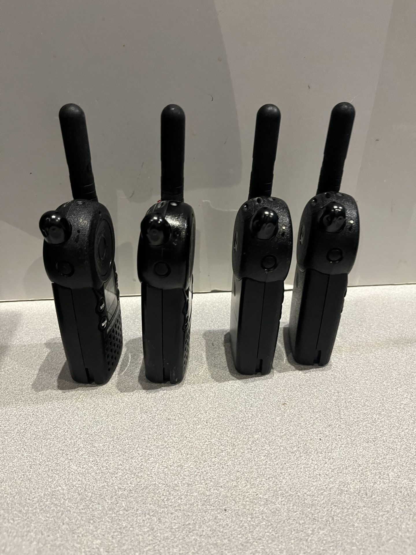 Lot of 4 Motorola CLS 1413 UHF 1W 4CH Business Two Way Radio w