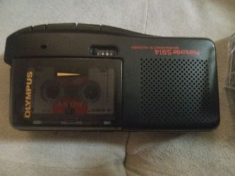 Vintage Olympus pearlcorder s914 micro cassette recorder with case and casettes