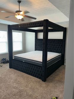 π₯ Brand New Luxury Tufted Black King & Queen Size Canopy Platform Bed W/ BT Speakers | USB + Type-C Charging | Modern Upholstered Bed Frame β’ Opt Mat