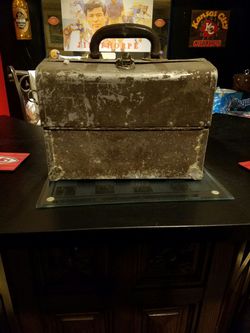 Real old fishing tackle box.