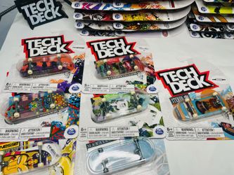 HUGE TECH DECK COLLECTION