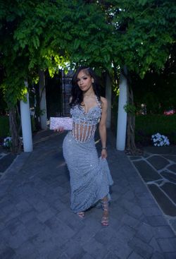 LUXURY SILVER PROM DRESS