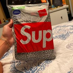 Supreme Hanes Leopard