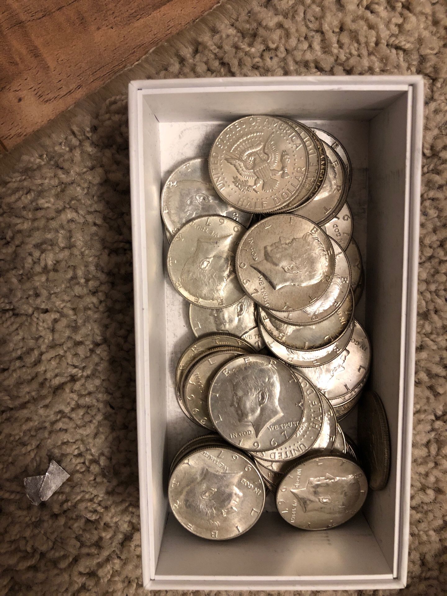 Over 50 1965 to 1969 JFK silver half dollars