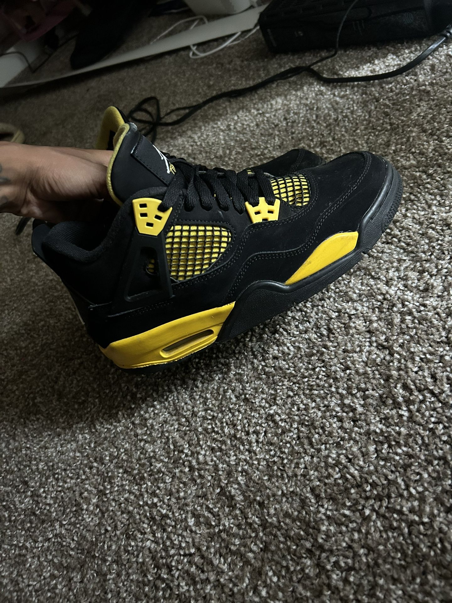 Jordan 4s size 7