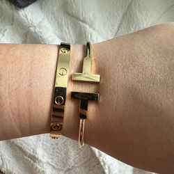 18k Gold T Bangle Bracelet Size 17cm, Custom Made