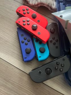 Nintendo switch controllers