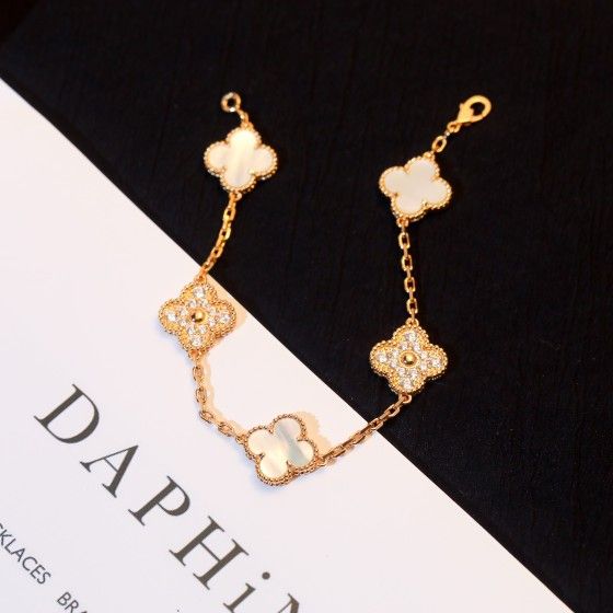 Van Cleef & Arpels bracelet