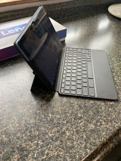 Like New Lenovo IdeaPad Duet Chrome book 128GB for Sale in Malden 