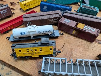 N scale train box cars only.