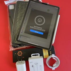 128GB Apple IPad Pro 11” 3rd Generation (2021 Model / M1 chip/ Liquid Retina / Face ID)  with pen, keyboard & Accesories (1TB $849)