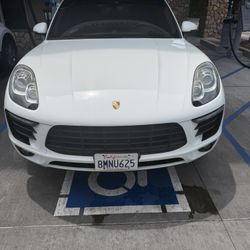 2017 Porsche Macan S  Great Condition 