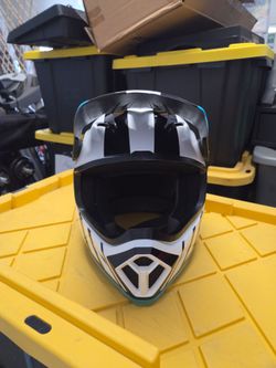 Bell MX-9 MIPS DOT/ECE Motocross Helmet - Large - Like New