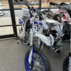 110cc Semi Automatic Dirt Bike