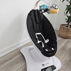 Mamaroo 4 Moms Swing