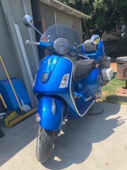 Vespa 300 gts