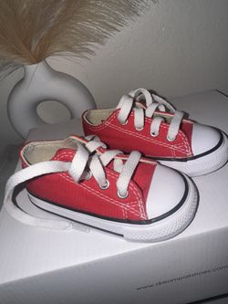 Converses Size 5