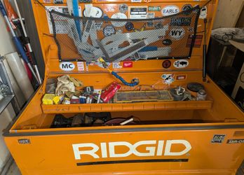 RIGID Tool Box w/tools