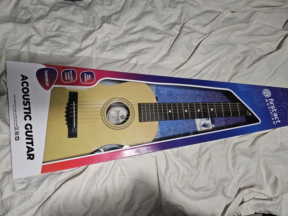 NEW! SEALED! ACOUSTIC GUITAR! STEEL STRINGS AND TUNABLE! BEGINNER OR KID'S SIZE!