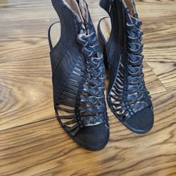 Heels Size 7