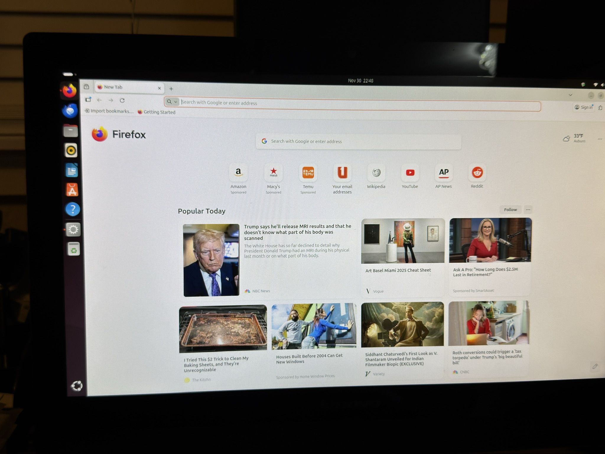 Lenovo C40-05 All-in-one Desktop with Ubuntu OS., Touchscreen And Built-in Camera. Includes Wired Keyboard And Mouse