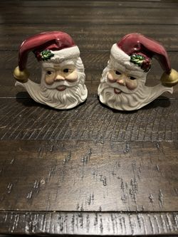 Christmas Santa Salt and Pepper Shakers By Fitz And Floyd 97-08